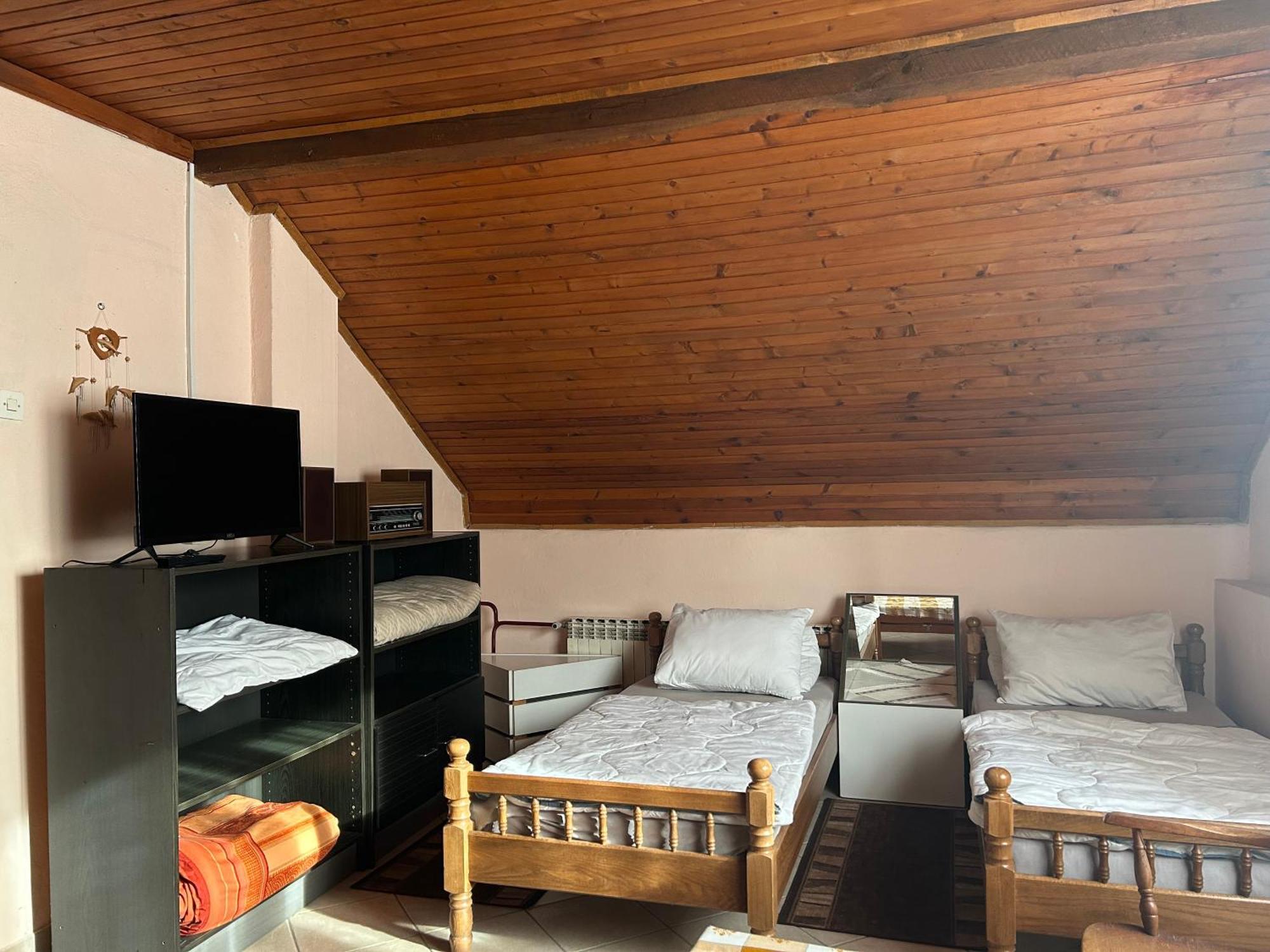 B&B Lukac Kutina Buitenkant foto