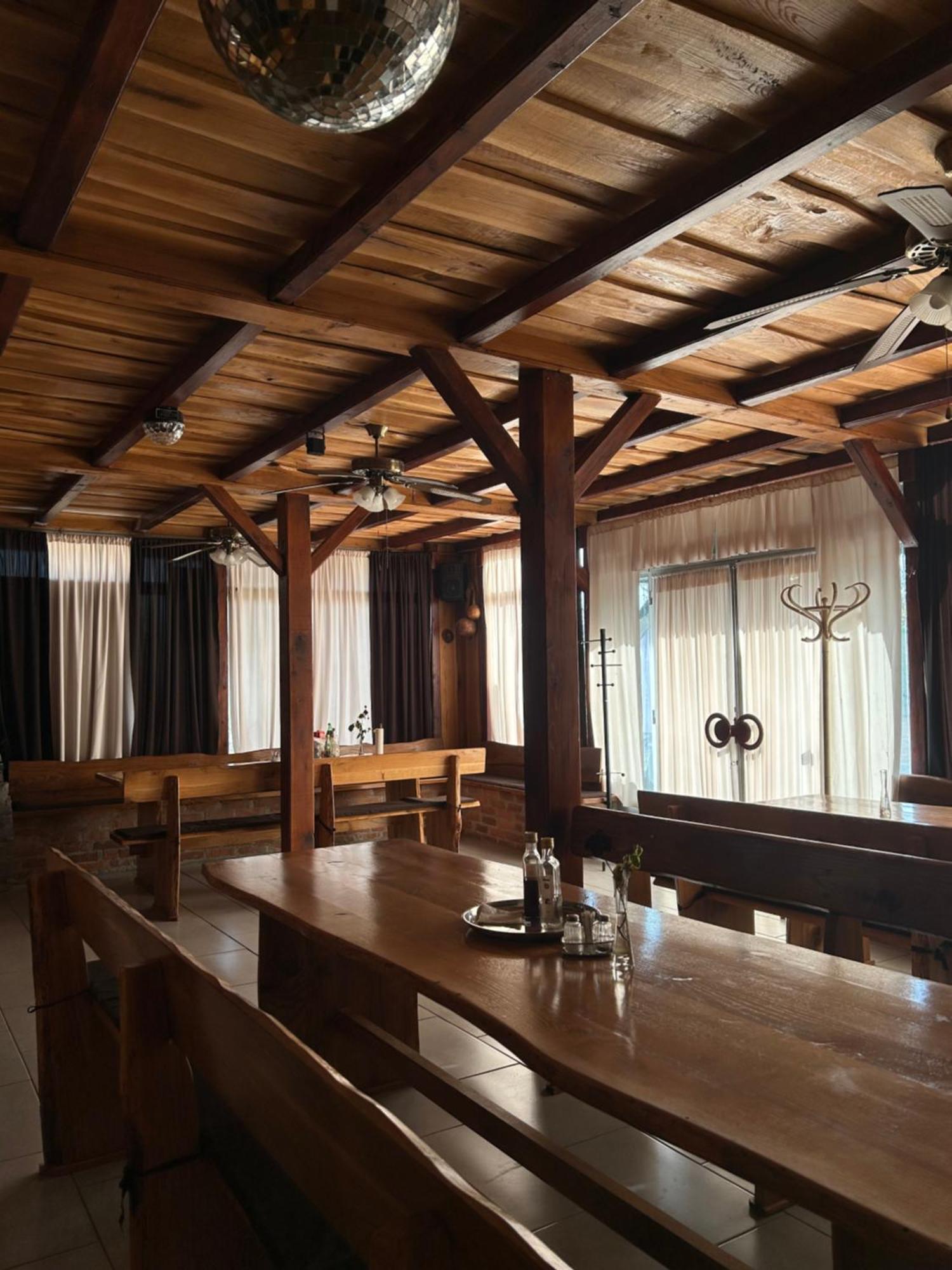 B&B Lukac Kutina Buitenkant foto