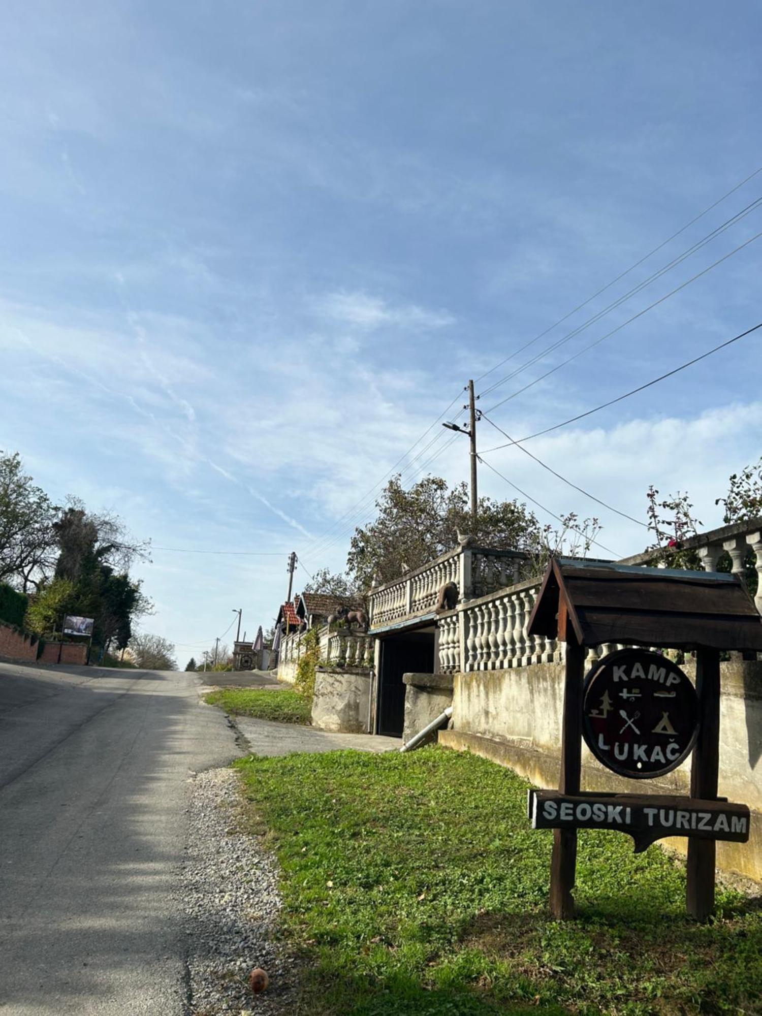 B&B Lukac Kutina Buitenkant foto